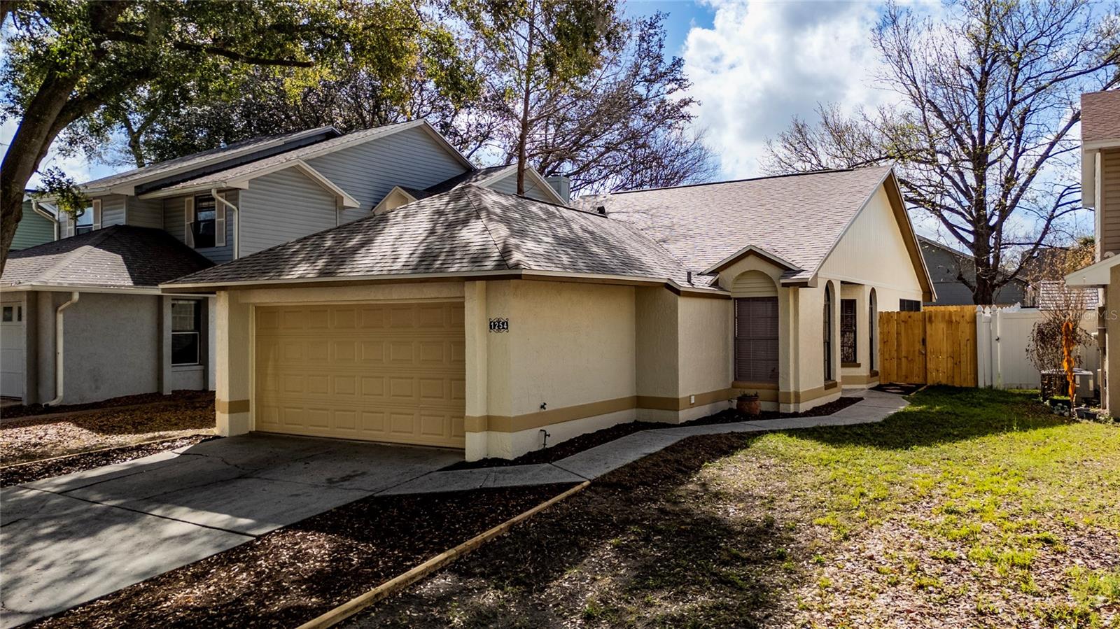 Details for 1254 Indian Bluff Drive, APOPKA, FL 32703