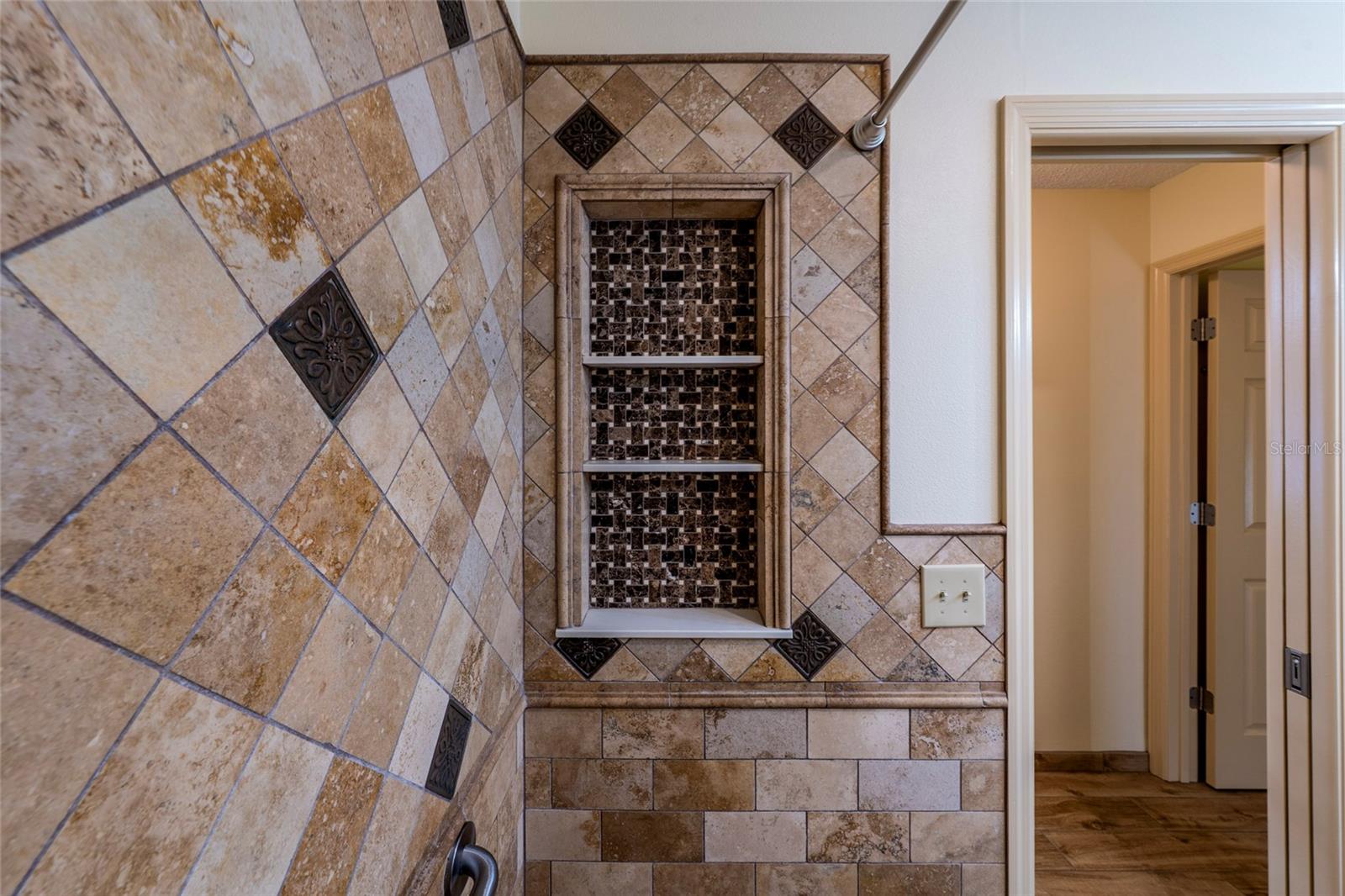 Image 20 of 35 For 1254 Indian Bluff Drive