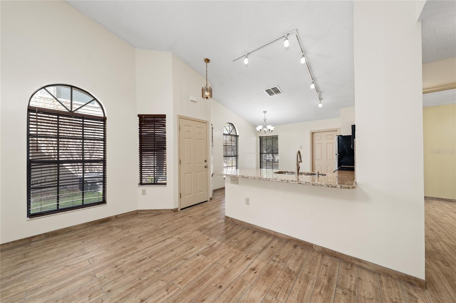 Image 6 of 35 For 1254 Indian Bluff Drive