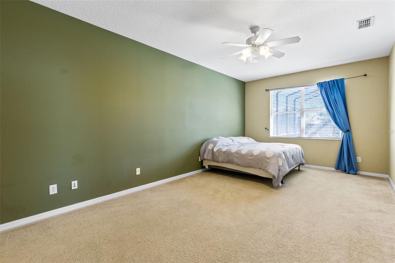 Image 23 of 51 For 6658 Lake Pembroke Place