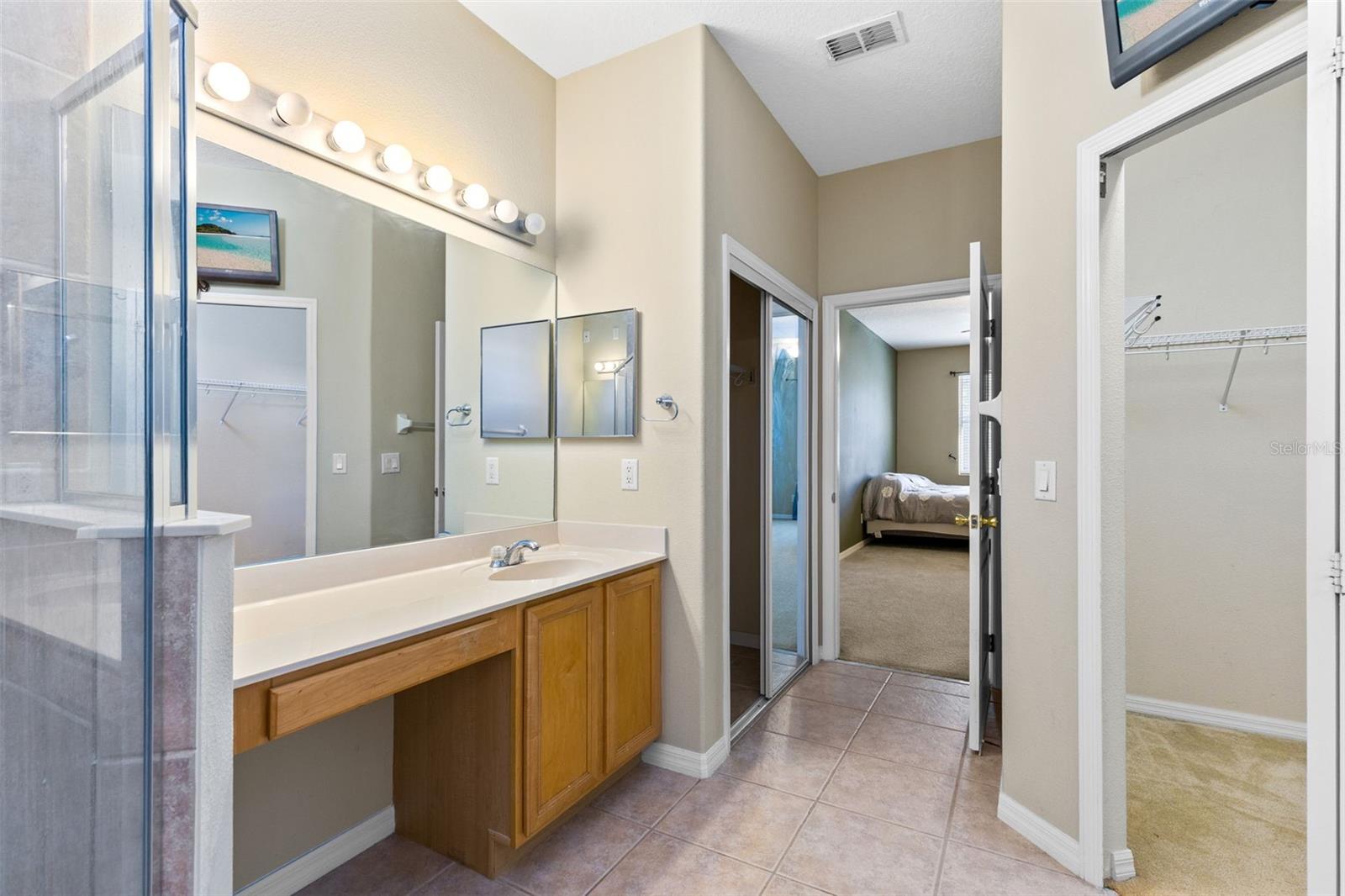 Image 27 of 51 For 6658 Lake Pembroke Place