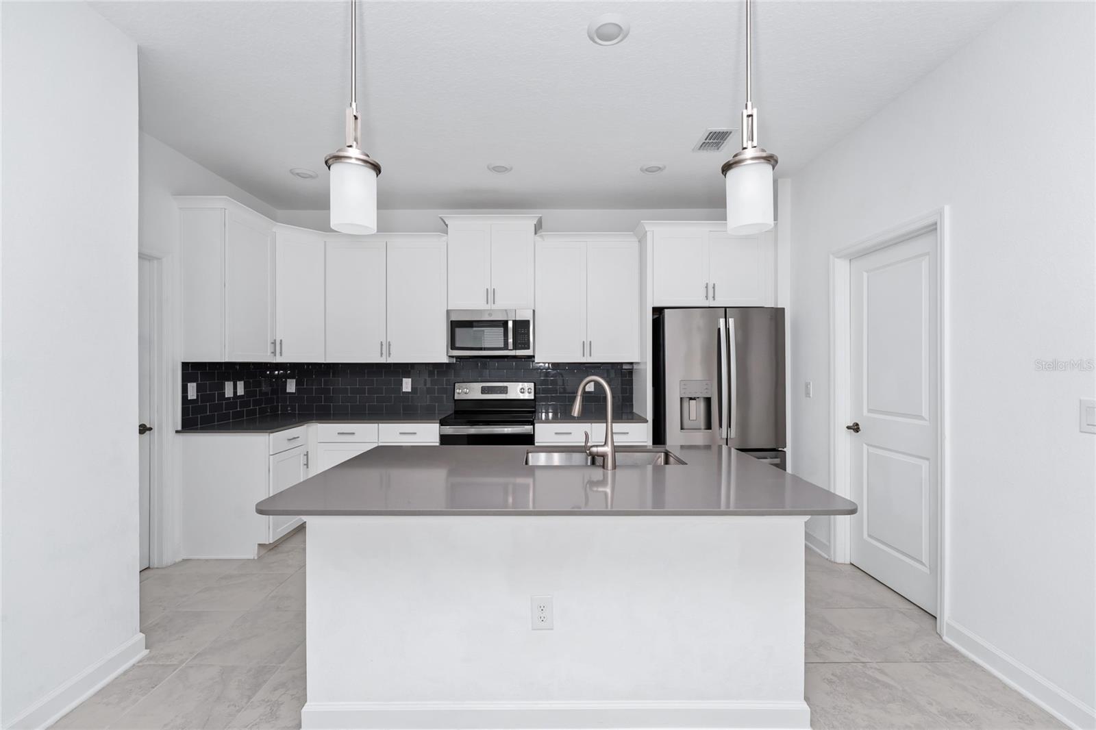 Image 10 of 72 For 9971 Introduction Way