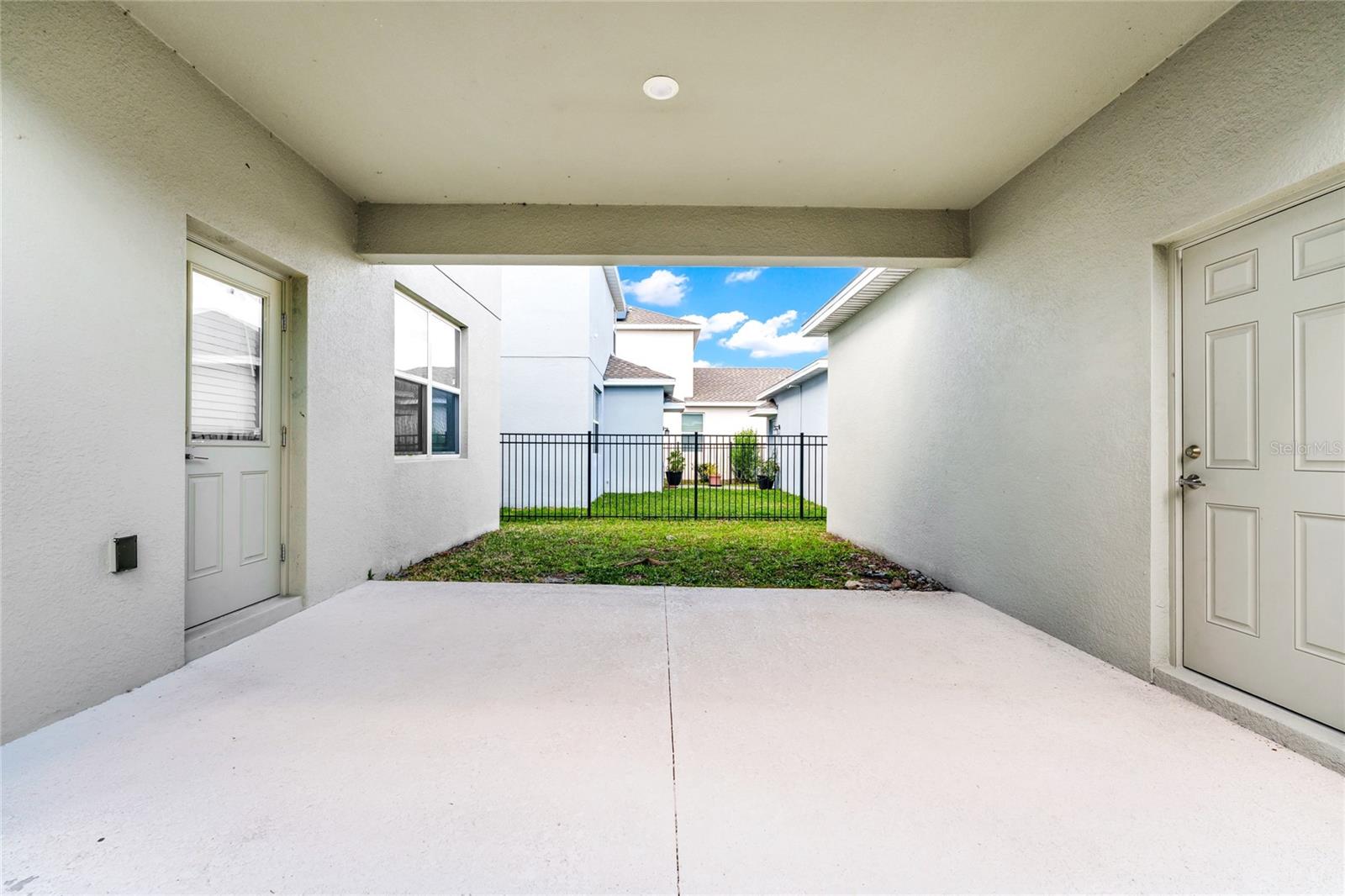 Image 32 of 72 For 9971 Introduction Way