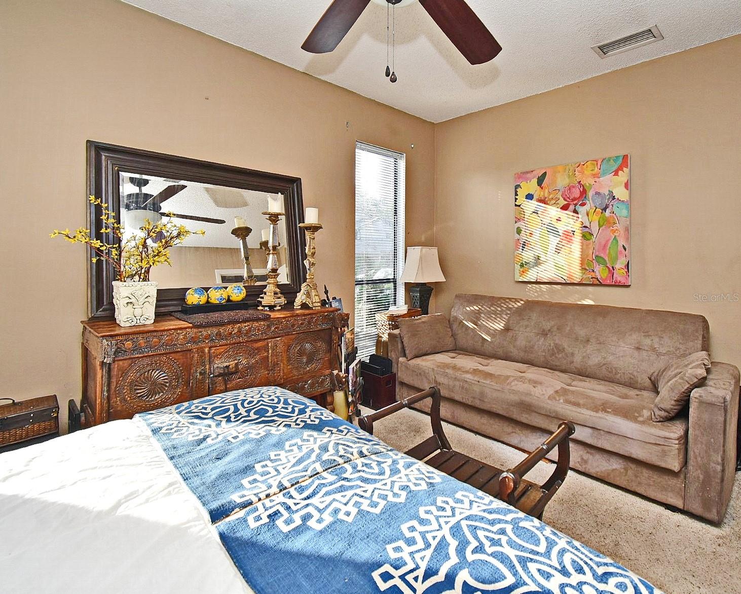 Image 5 of 27 For 686 Lake Villas Drive 686