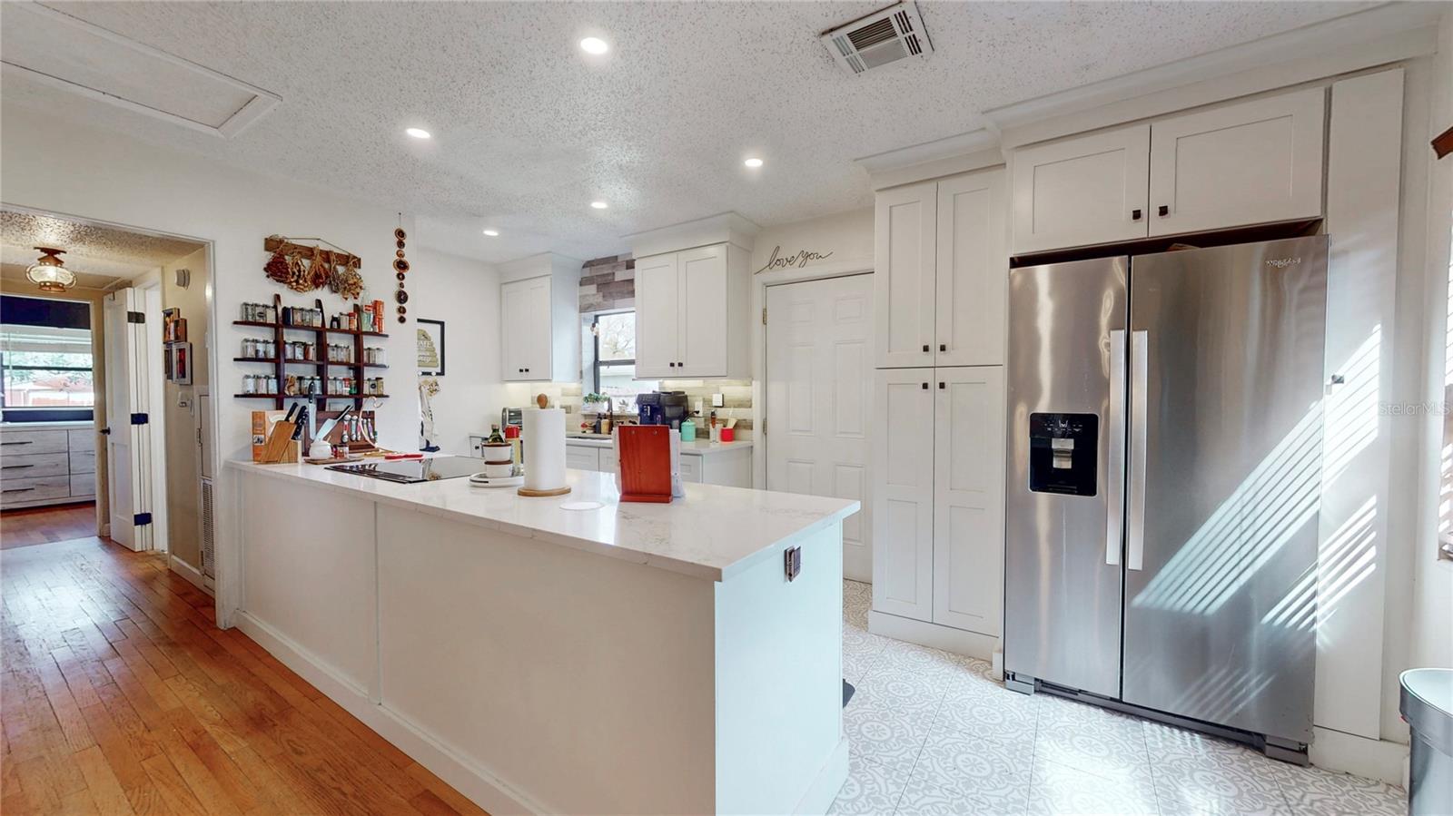 Image 12 of 42 For 3026 Touraine Avenue