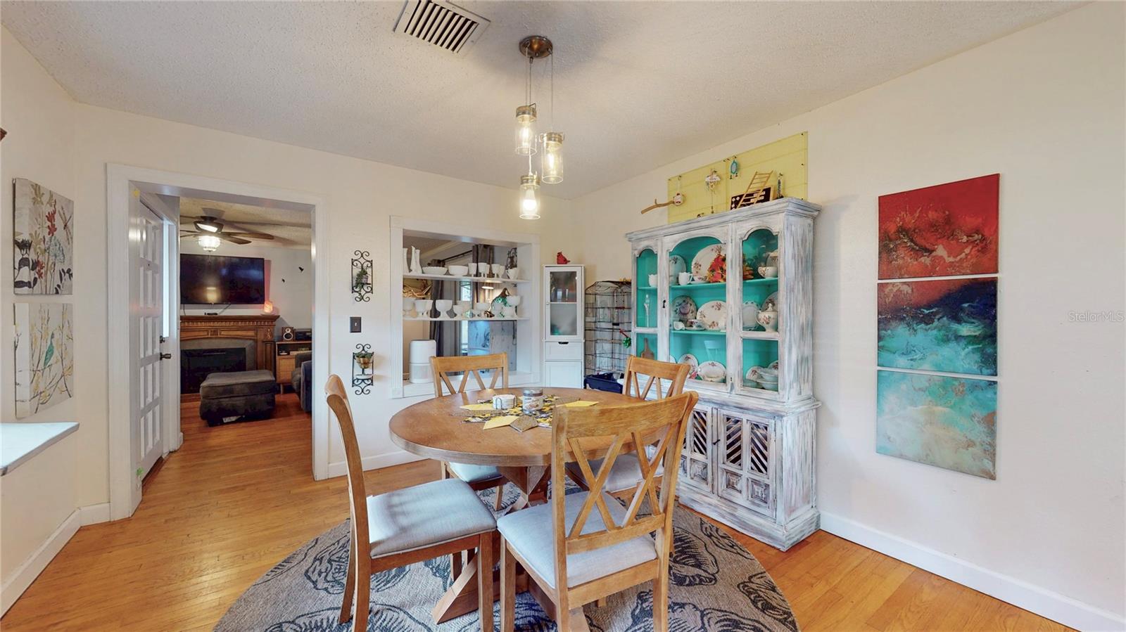 Image 19 of 42 For 3026 Touraine Avenue