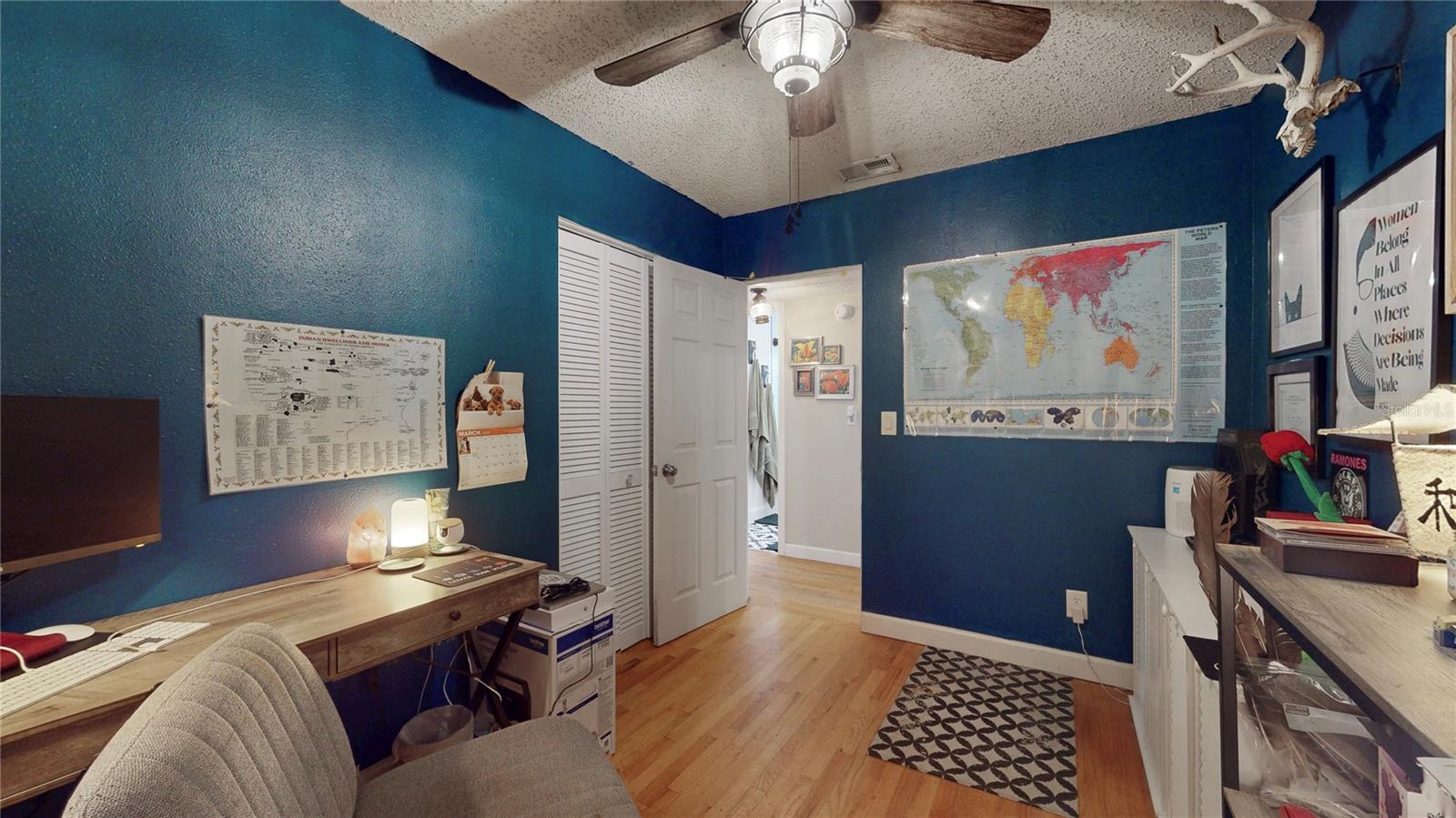 Image 28 of 42 For 3026 Touraine Avenue