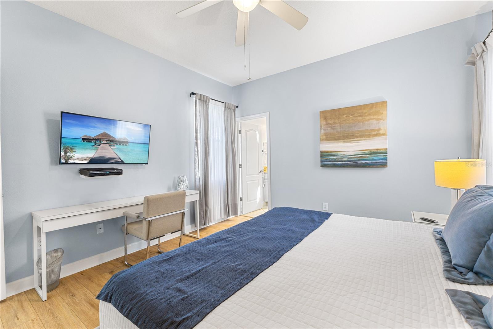 Image 25 of 56 For 9006 Majesty Palm Road