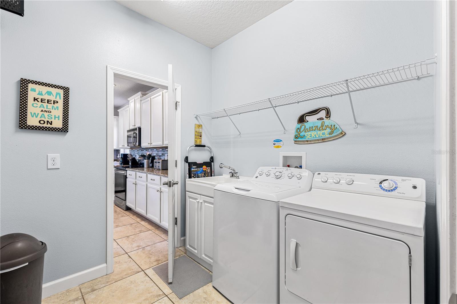 Image 28 of 56 For 9006 Majesty Palm Road