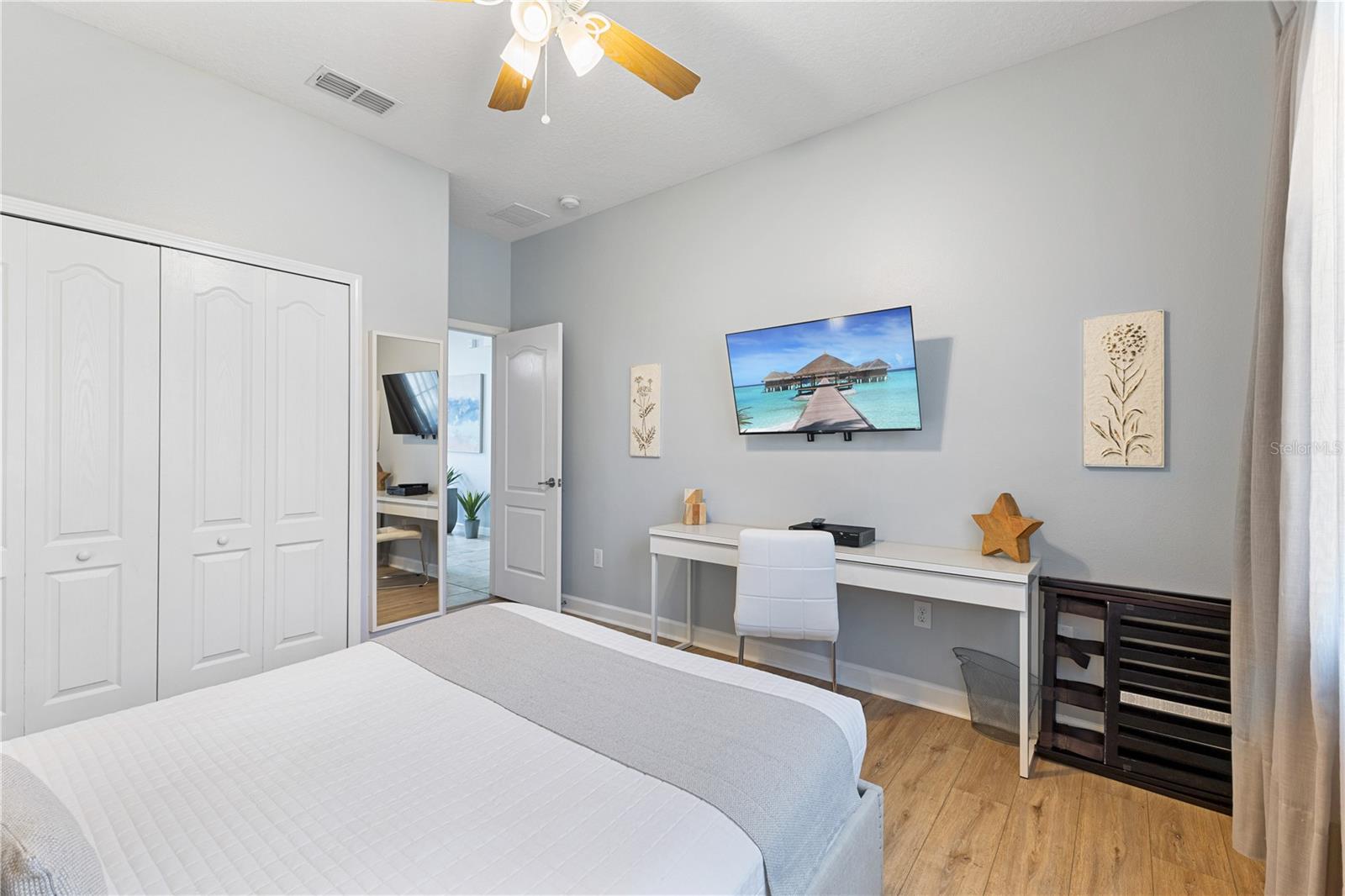 Image 9 of 56 For 9006 Majesty Palm Road