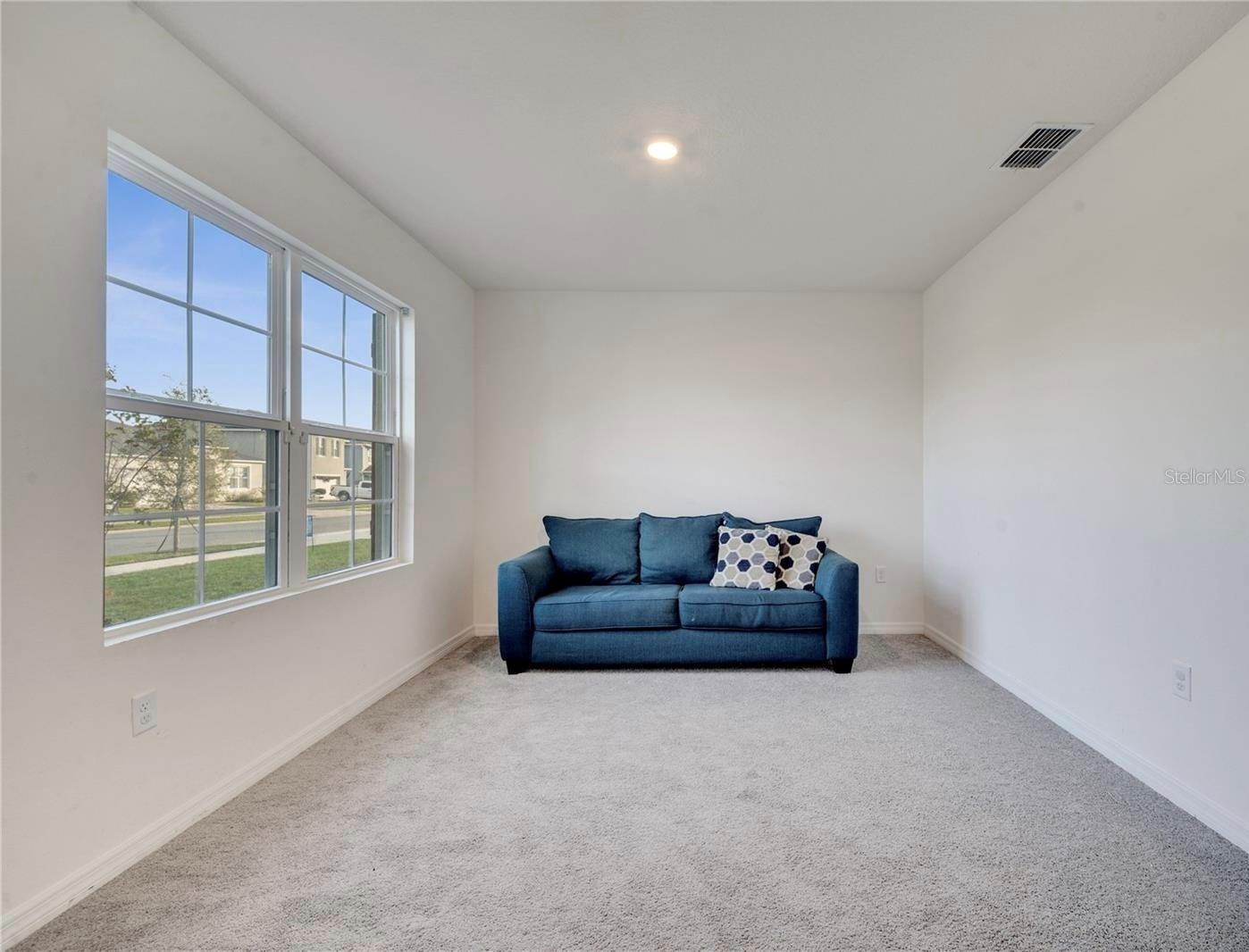 Image 11 of 36 For 417 Noble Avenue