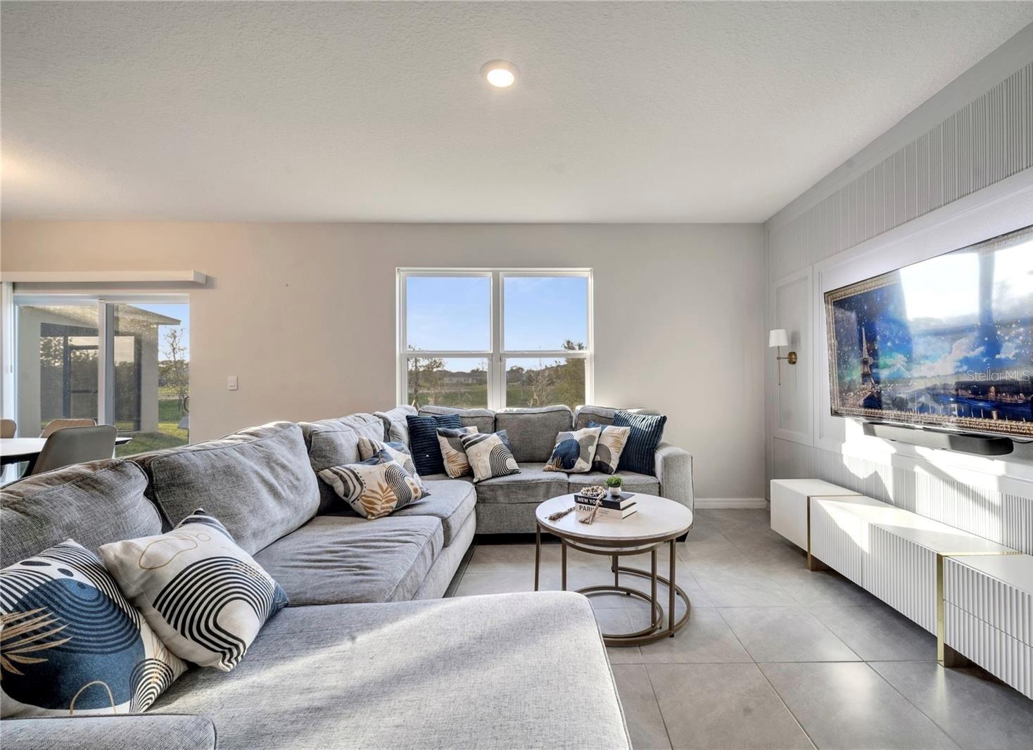 Image 21 of 36 For 417 Noble Avenue