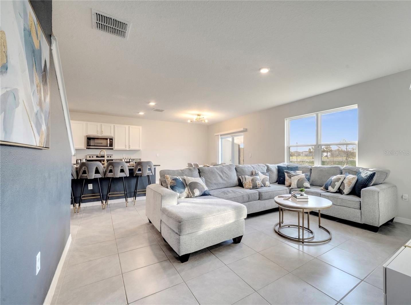 Image 23 of 36 For 417 Noble Avenue