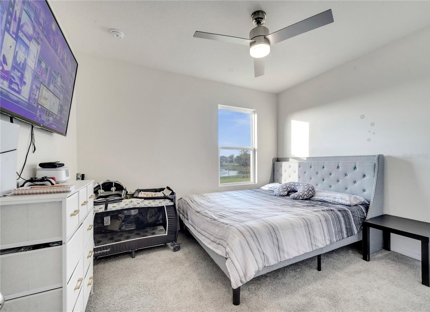 Image 26 of 36 For 417 Noble Avenue