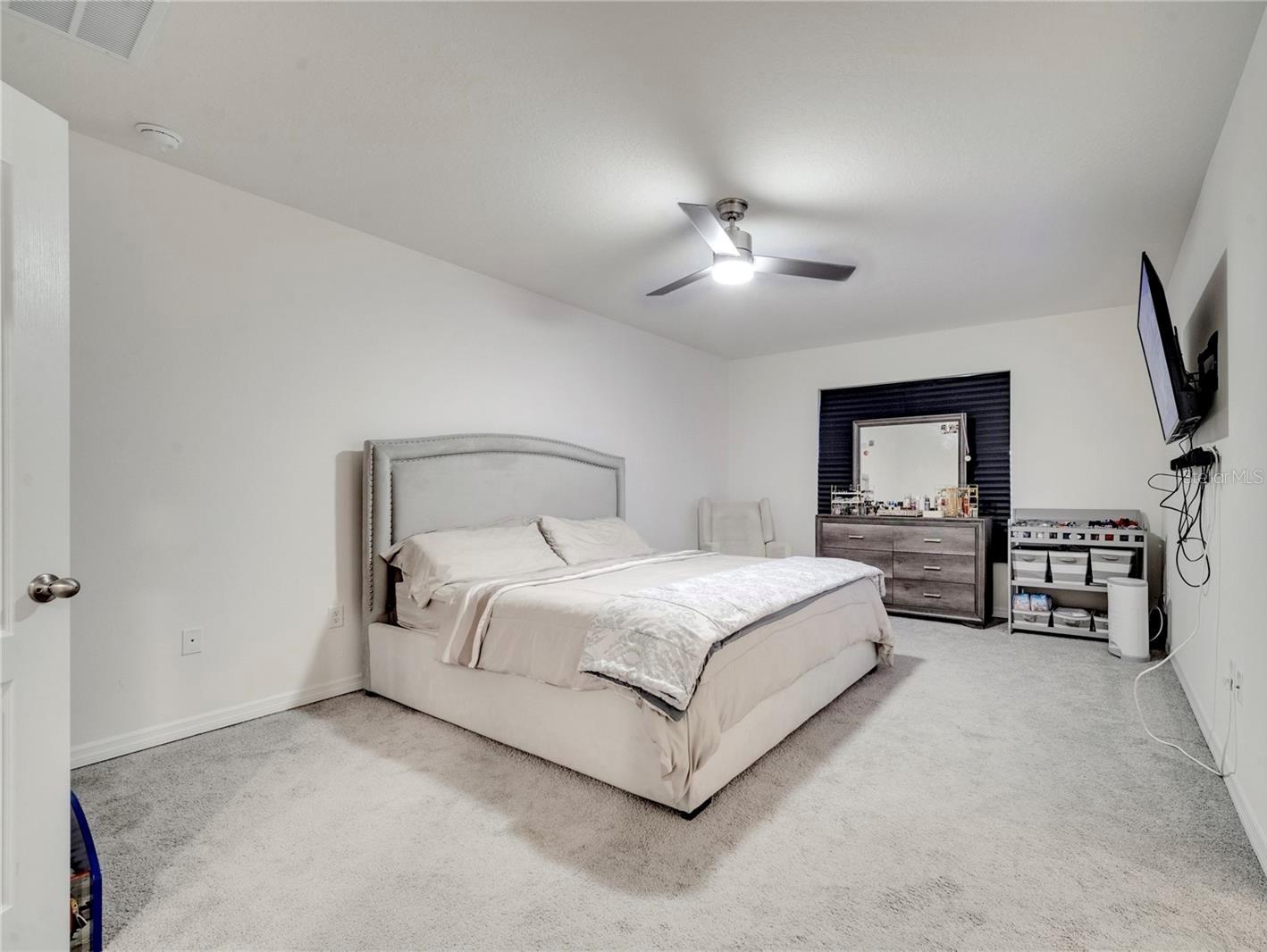 Image 29 of 36 For 417 Noble Avenue