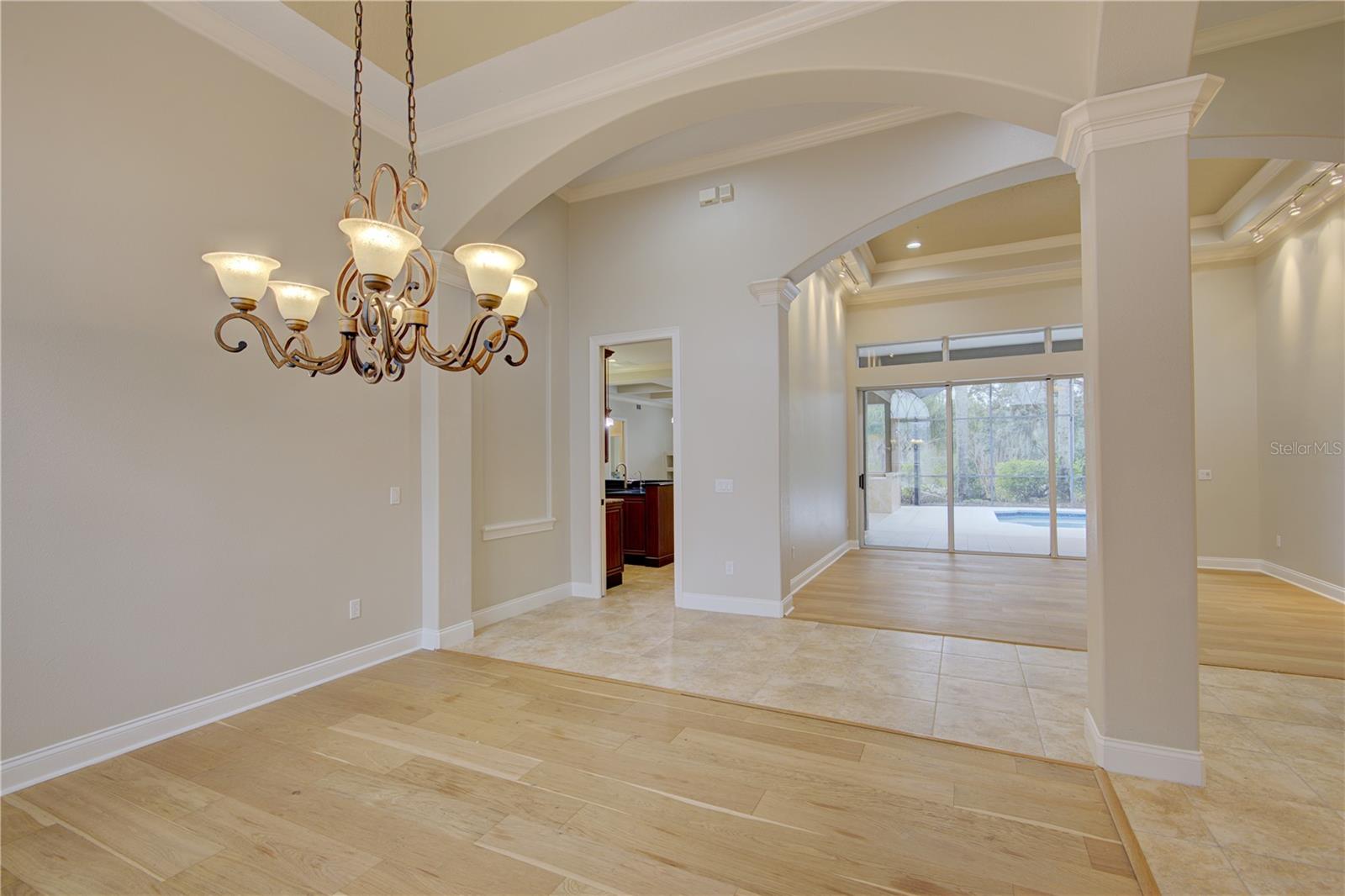 Image 11 of 68 For 916 Mills Estate Place