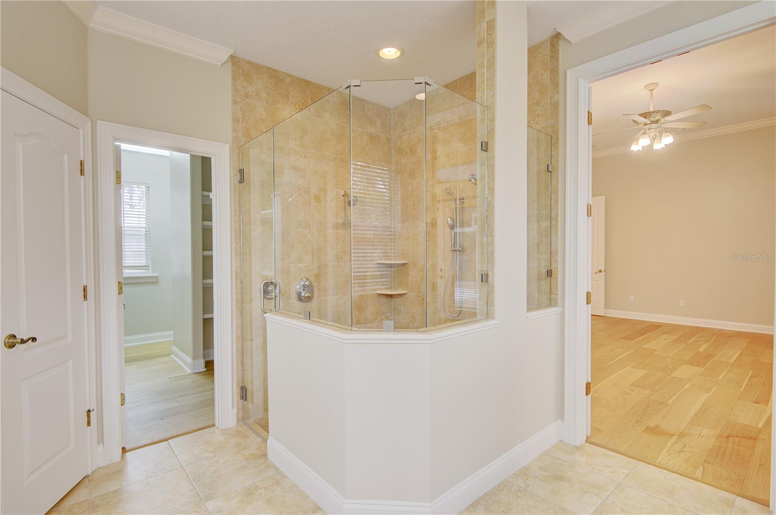 Image 36 of 68 For 916 Mills Estate Place