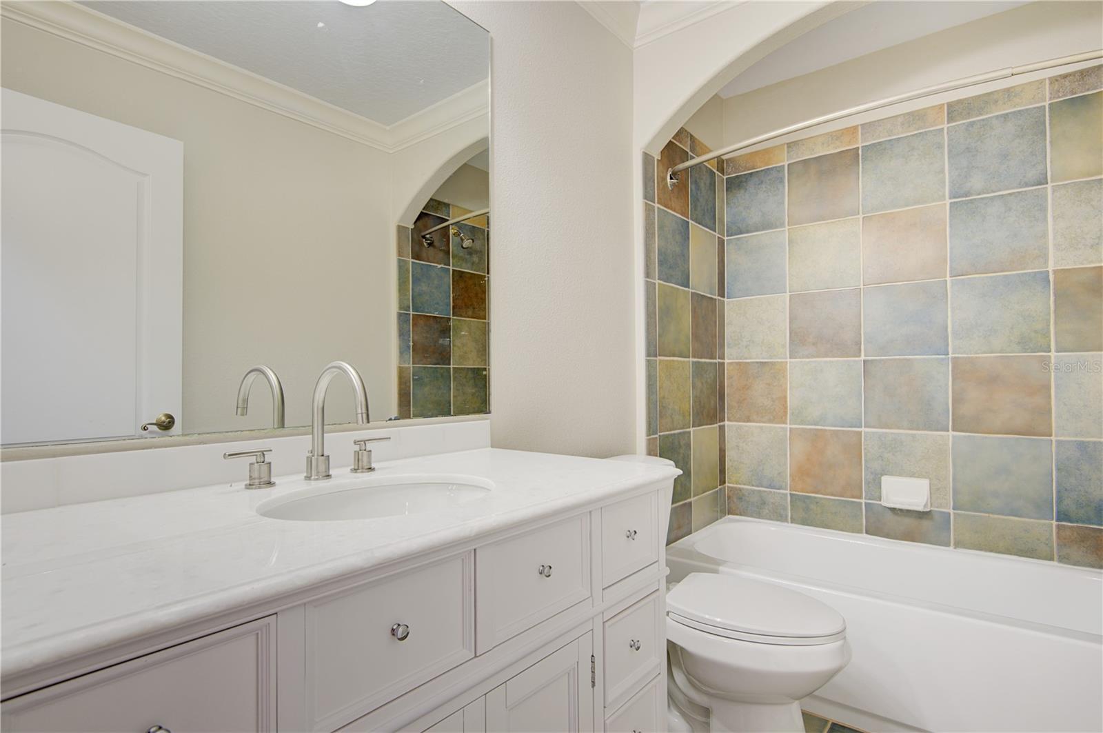 Image 40 of 68 For 916 Mills Estate Place