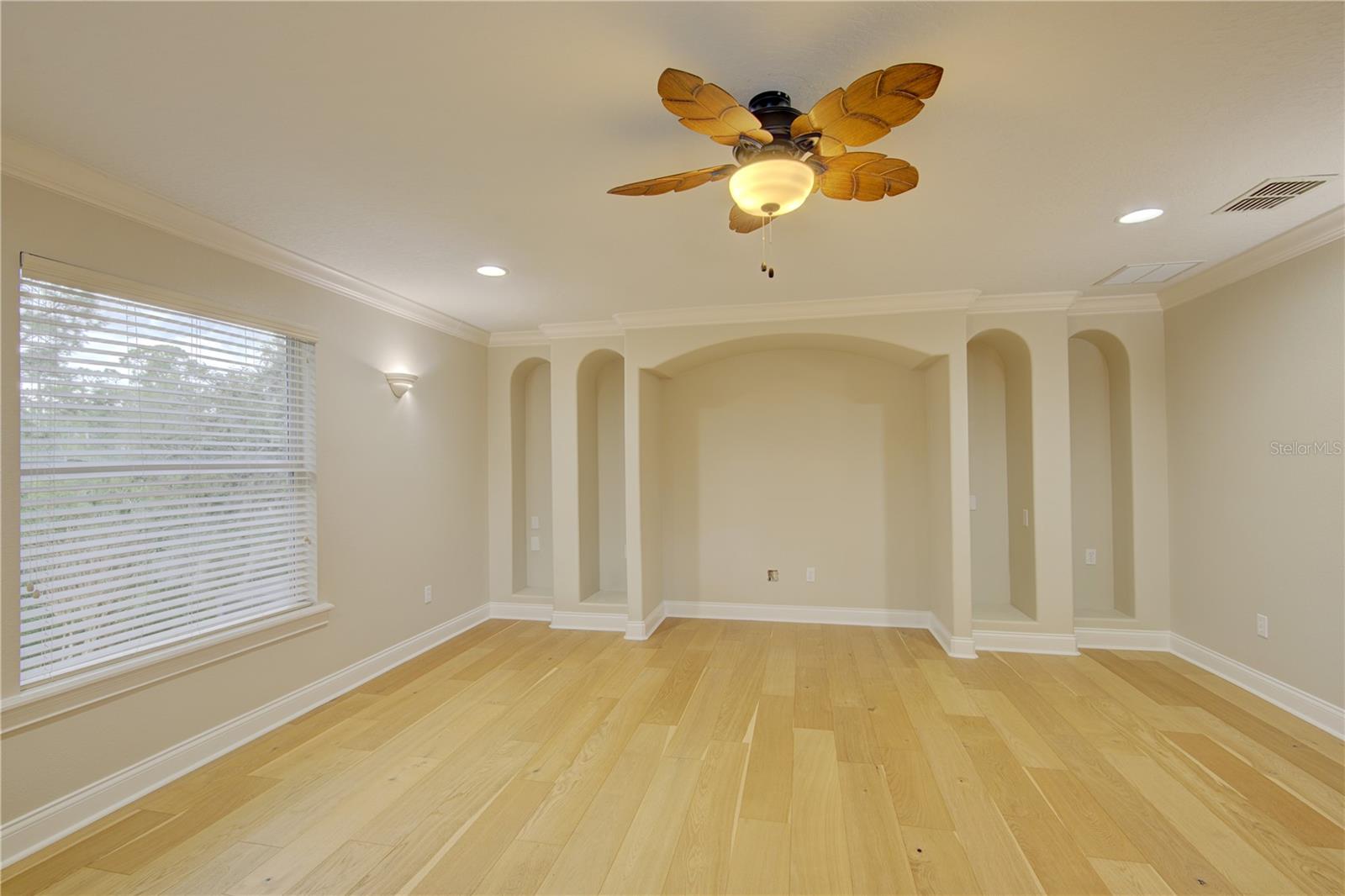 Image 47 of 68 For 916 Mills Estate Place