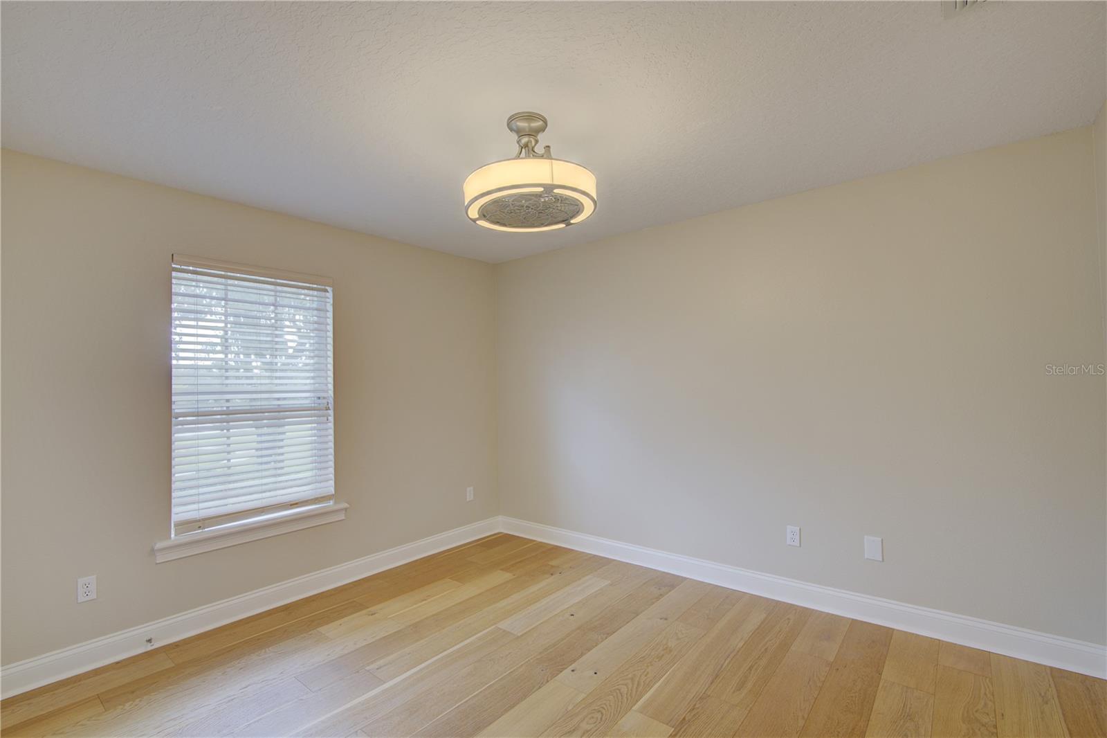 Image 50 of 68 For 916 Mills Estate Place