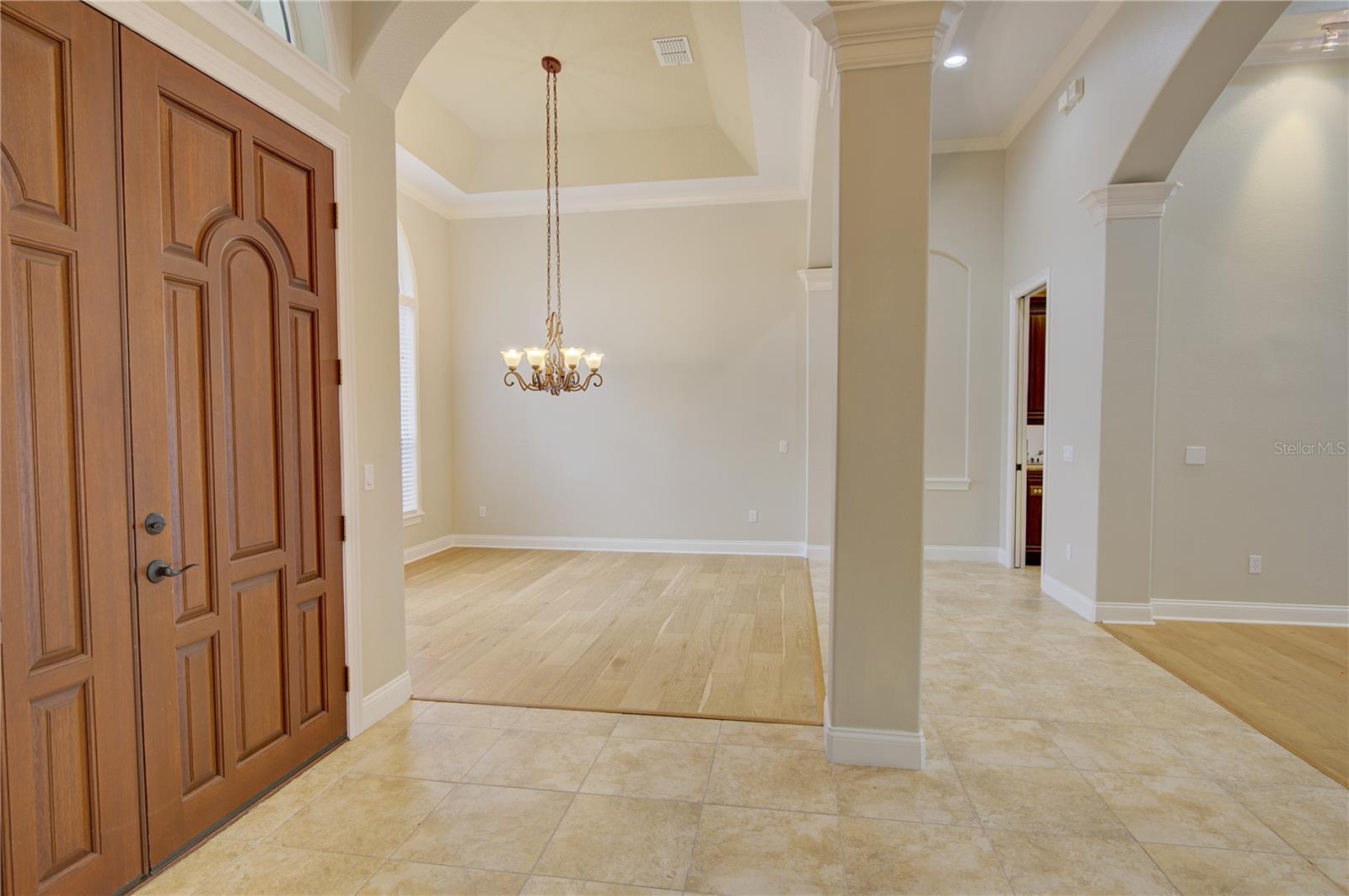 Image 6 of 68 For 916 Mills Estate Place