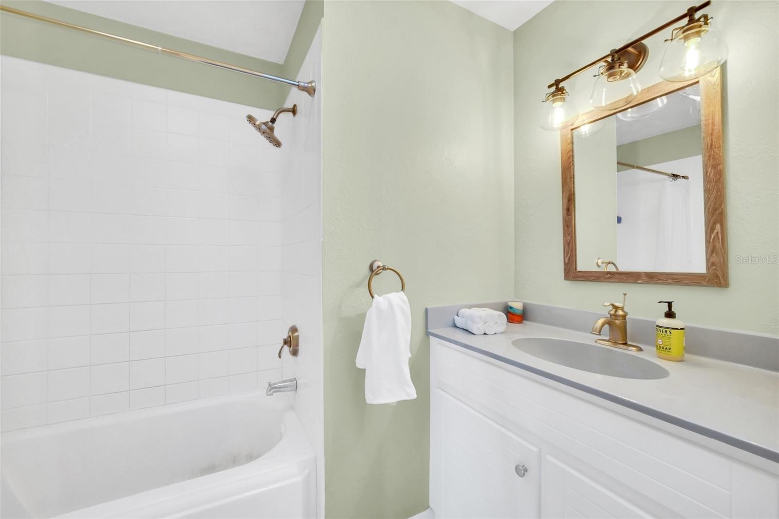 Image 11 of 18 For 5 Ocale Way 