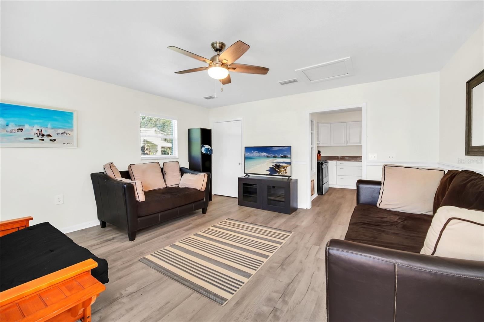 Image 3 of 18 For 5 Ocale Way 