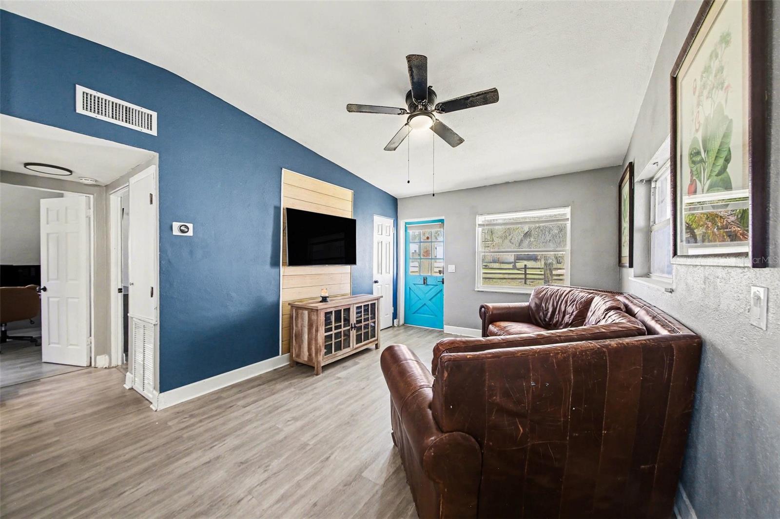 Image 6 of 16 For 2707 Greenleaf Drive