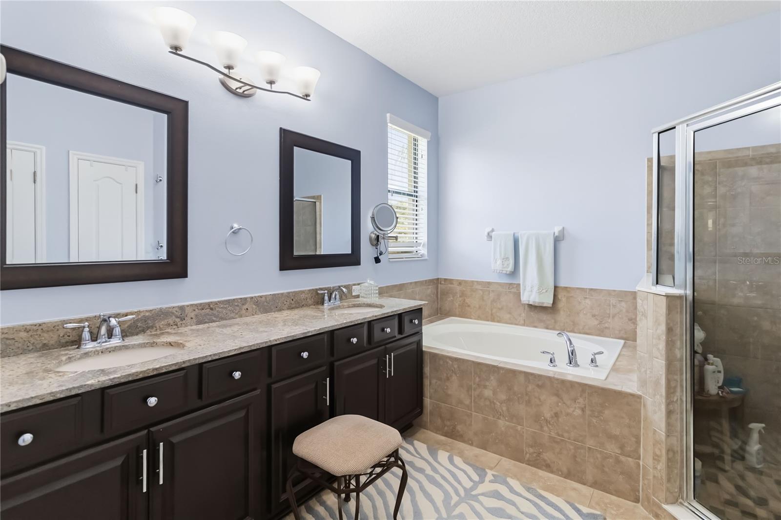 Image 25 of 74 For 1660 Prairie Oaks Drive