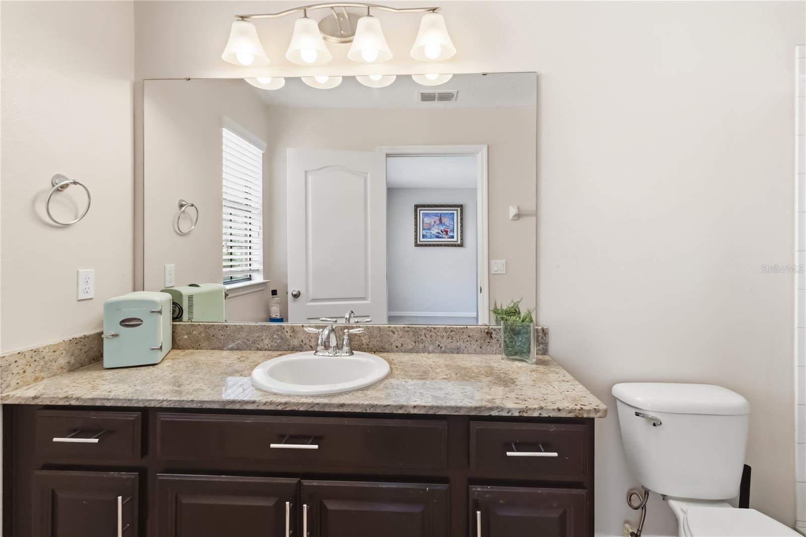 Image 40 of 74 For 1660 Prairie Oaks Drive