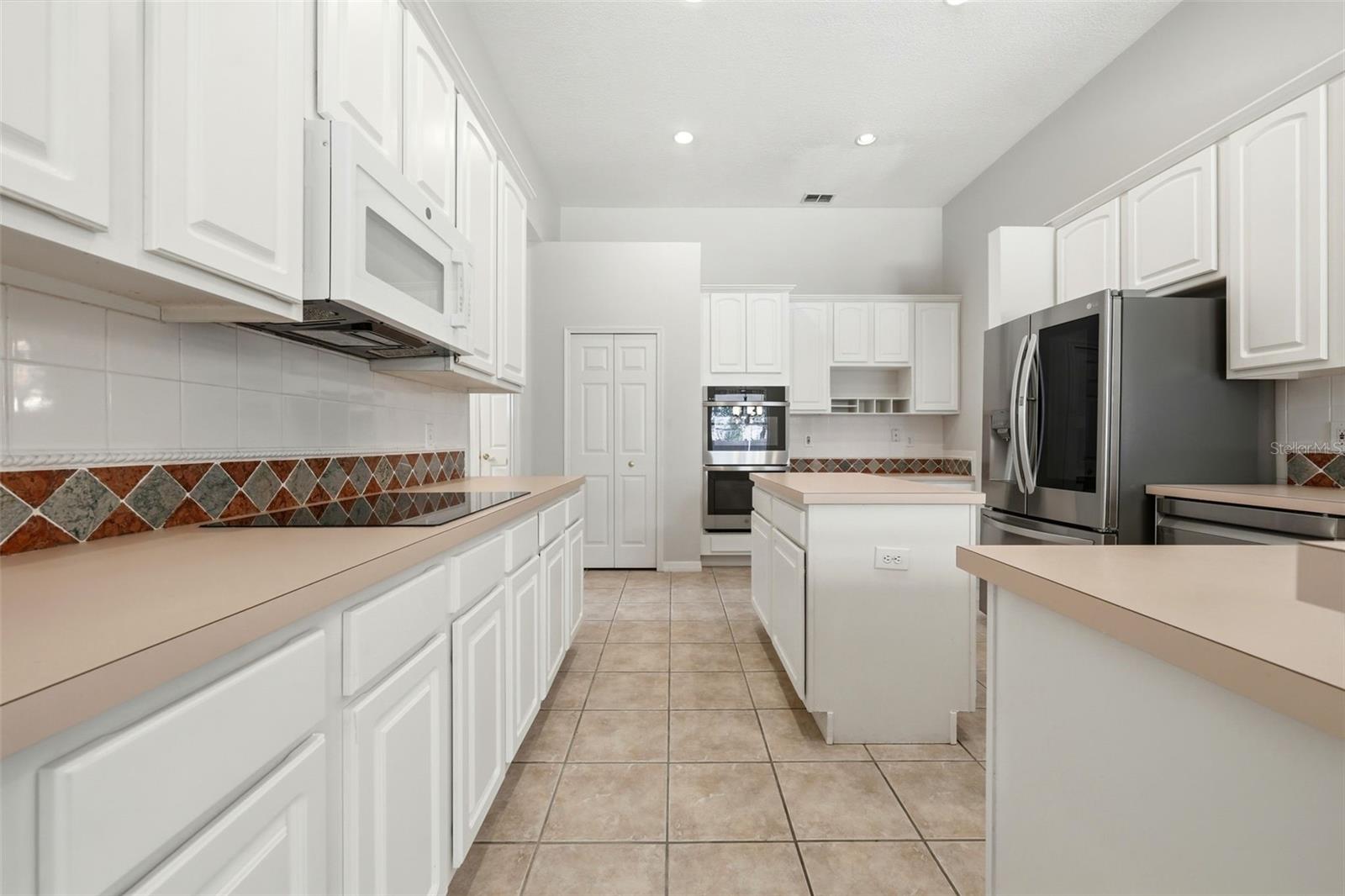 Image 13 of 52 For 1766 Sweetwater West Circle