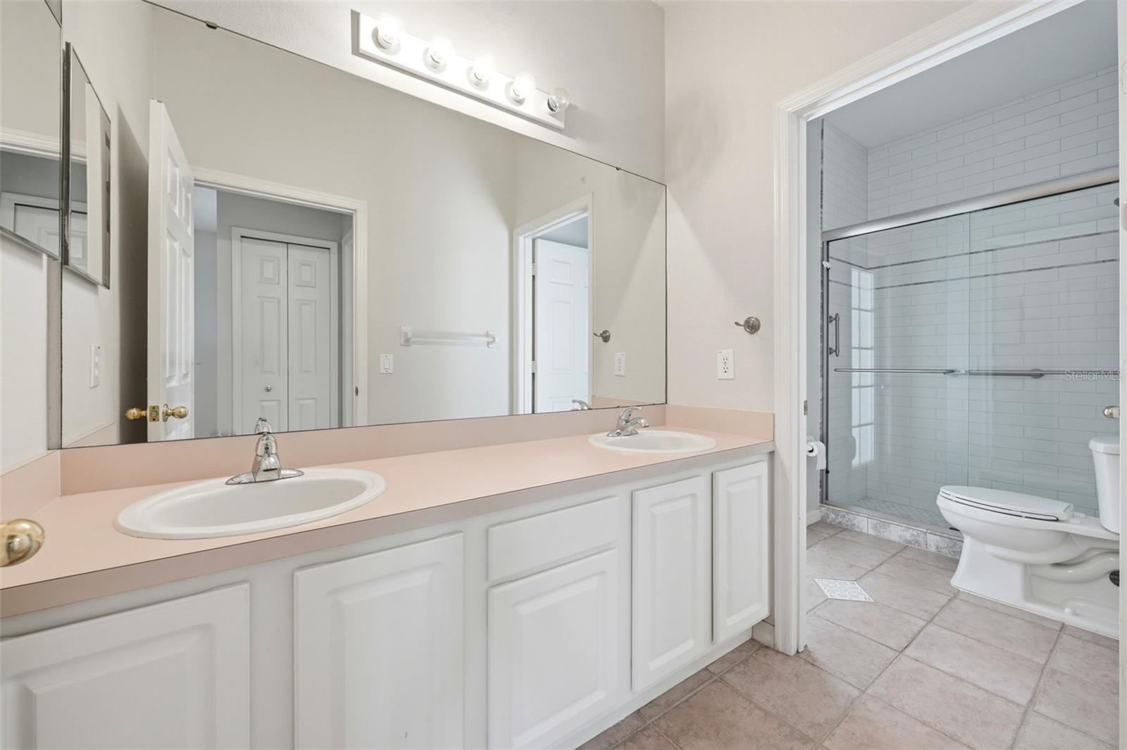 Image 29 of 52 For 1766 Sweetwater West Circle