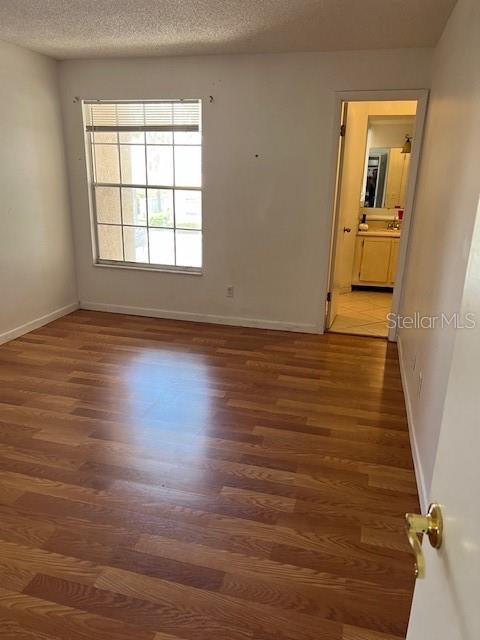 Image 11 of 17 For 670 Sandy Neck Lane 202