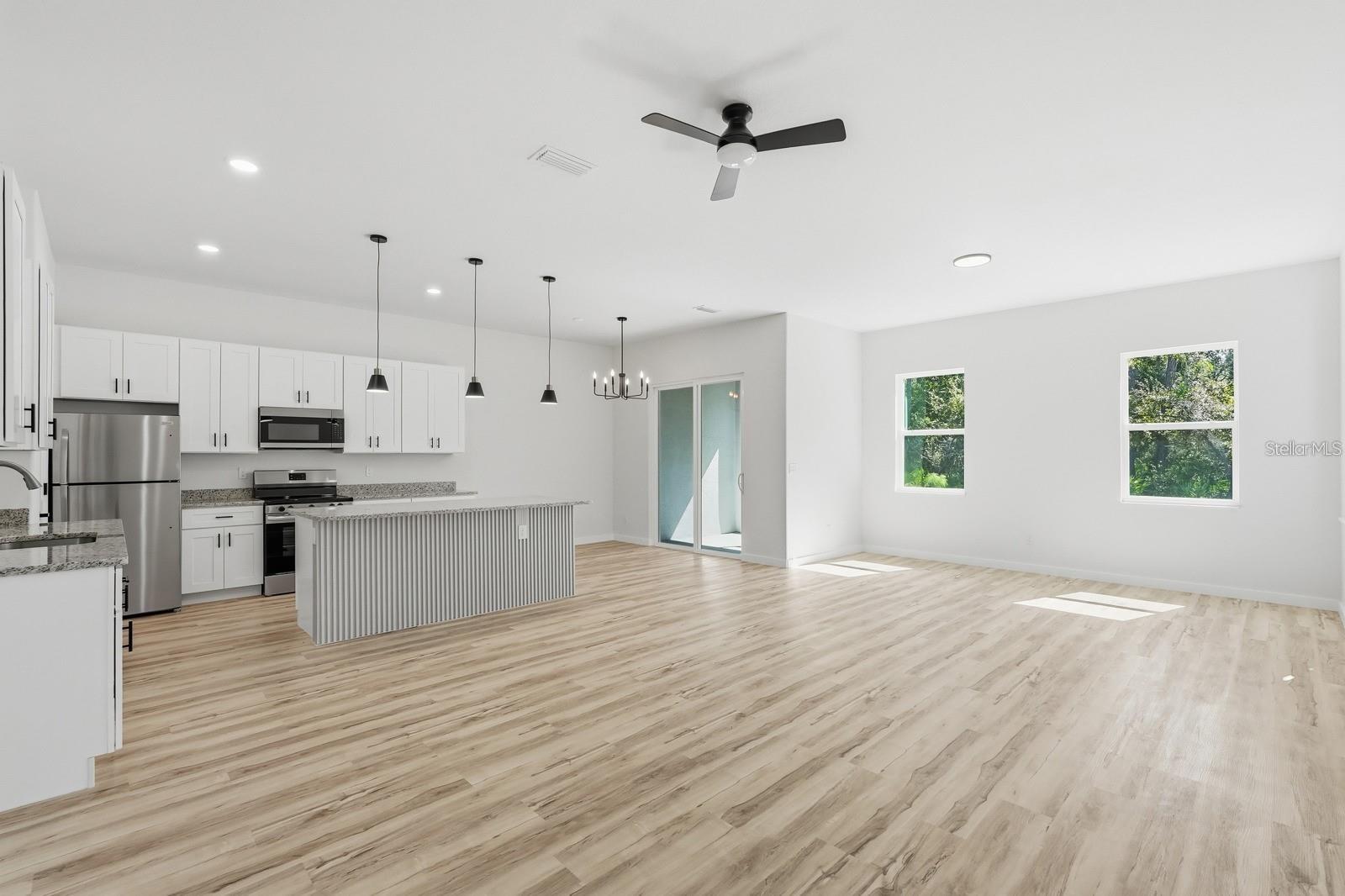 Image 14 of 38 For 1 Fanshawe Lane 1a