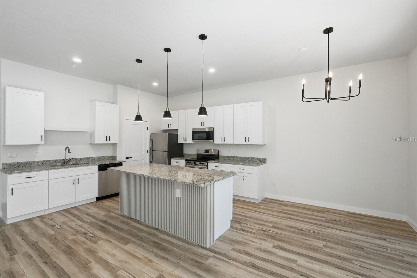 Image 16 of 38 For 1 Fanshawe Lane 1a