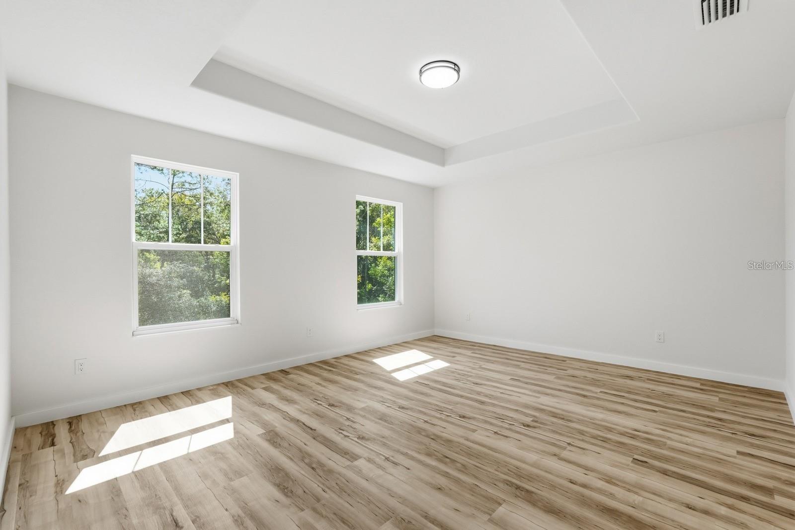 Image 27 of 38 For 1 Fanshawe Lane 1a