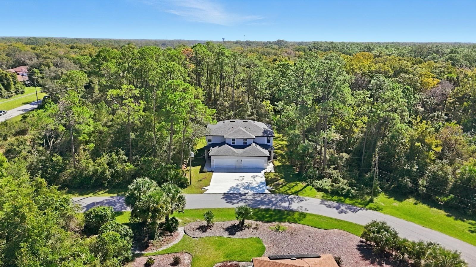 Image 7 of 38 For 1 Fanshawe Lane 1a