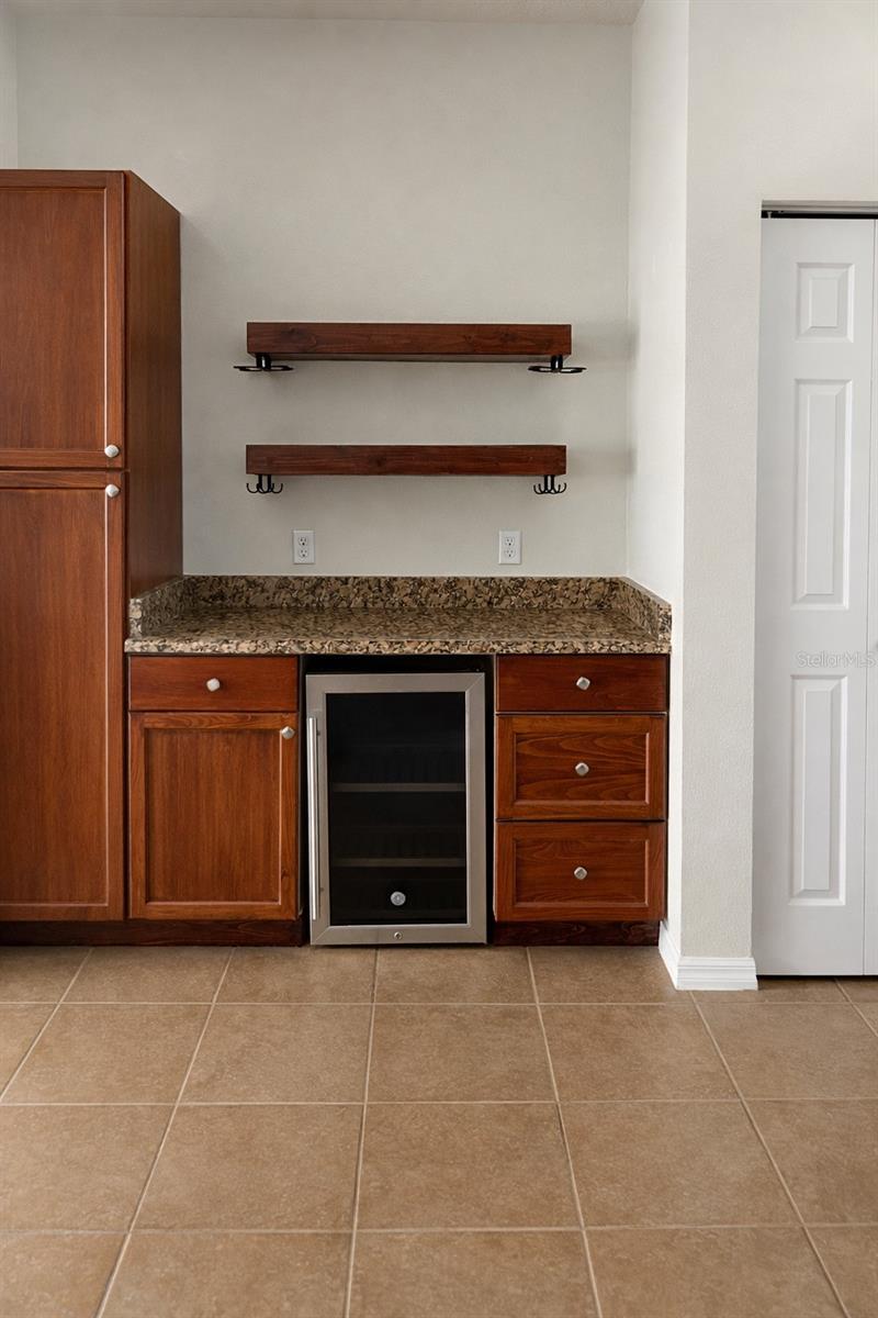 Image 9 of 15 For 1525 Cloverbay Lane