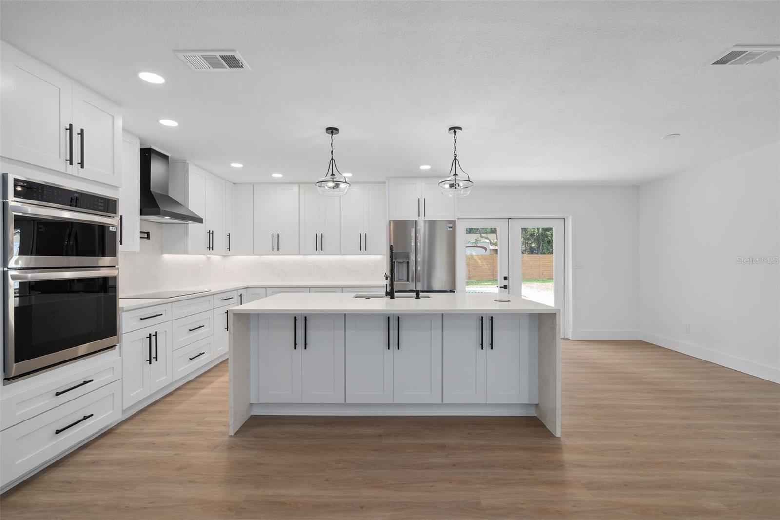 Image 24 of 51 For 106 Oakwood Drive