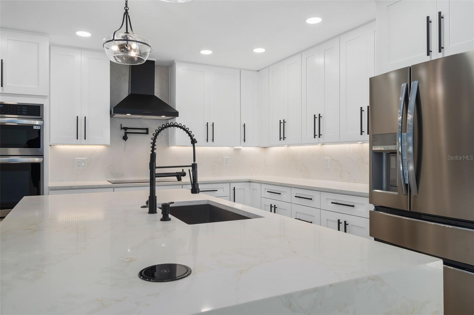 Image 5 of 51 For 106 Oakwood Drive