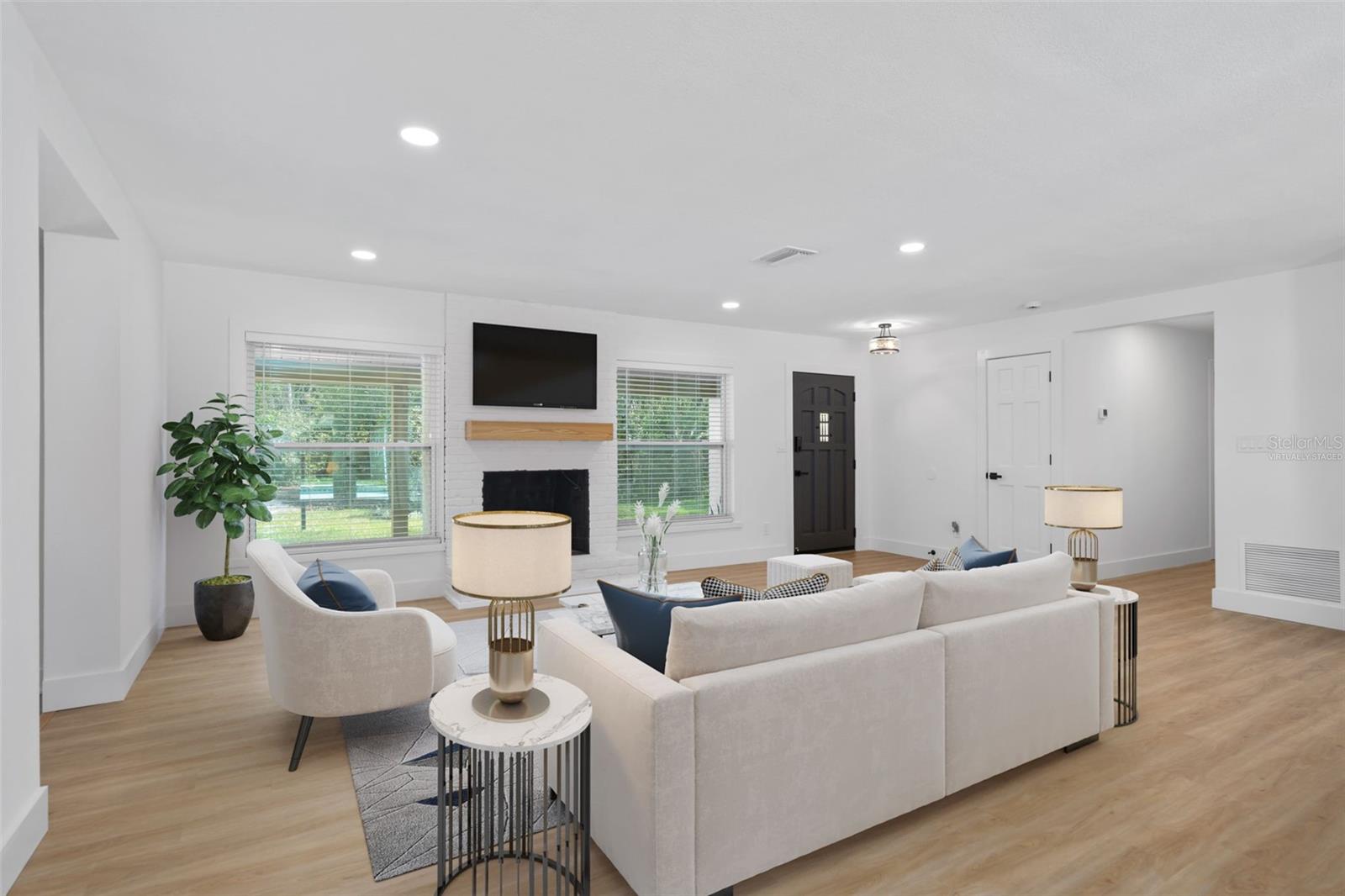 Image 6 of 51 For 106 Oakwood Drive