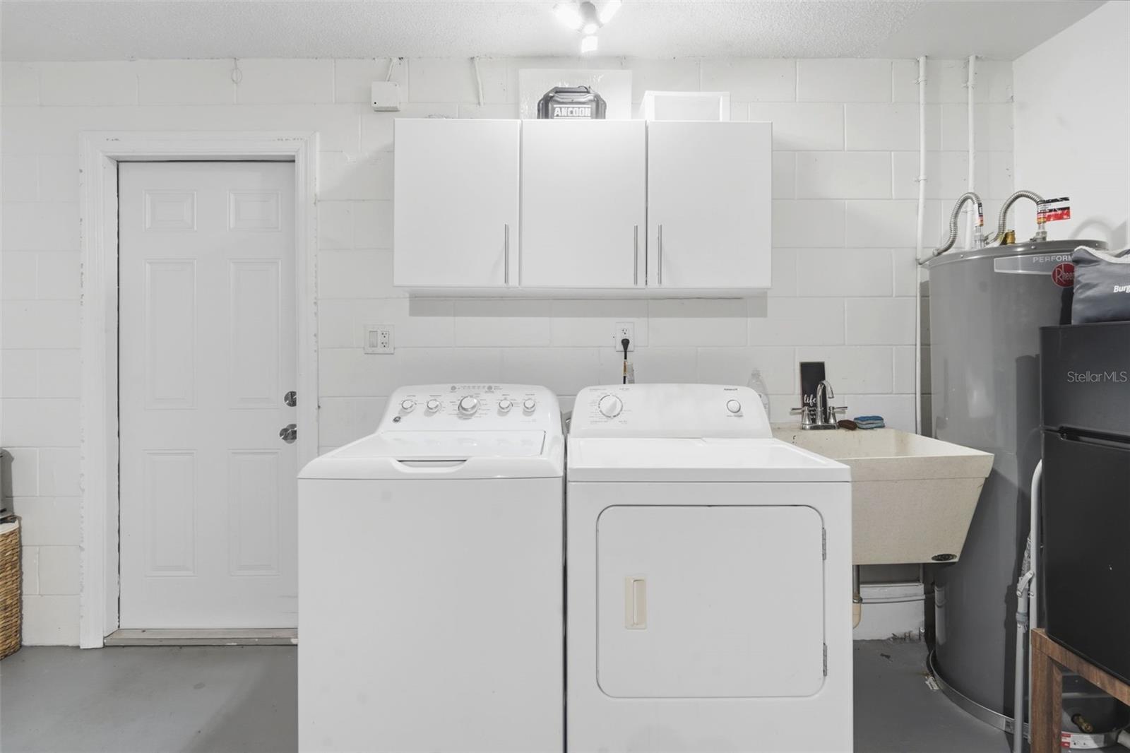 Image 25 of 37 For 3415 Cherry Lane