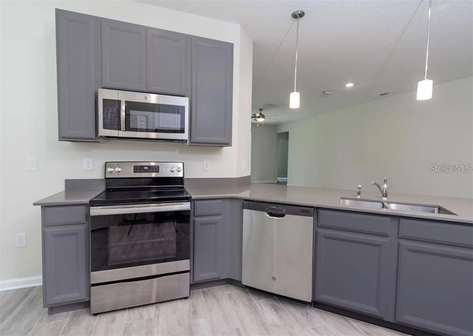 Image 11 of 43 For 16451 Glassy Loch Loop