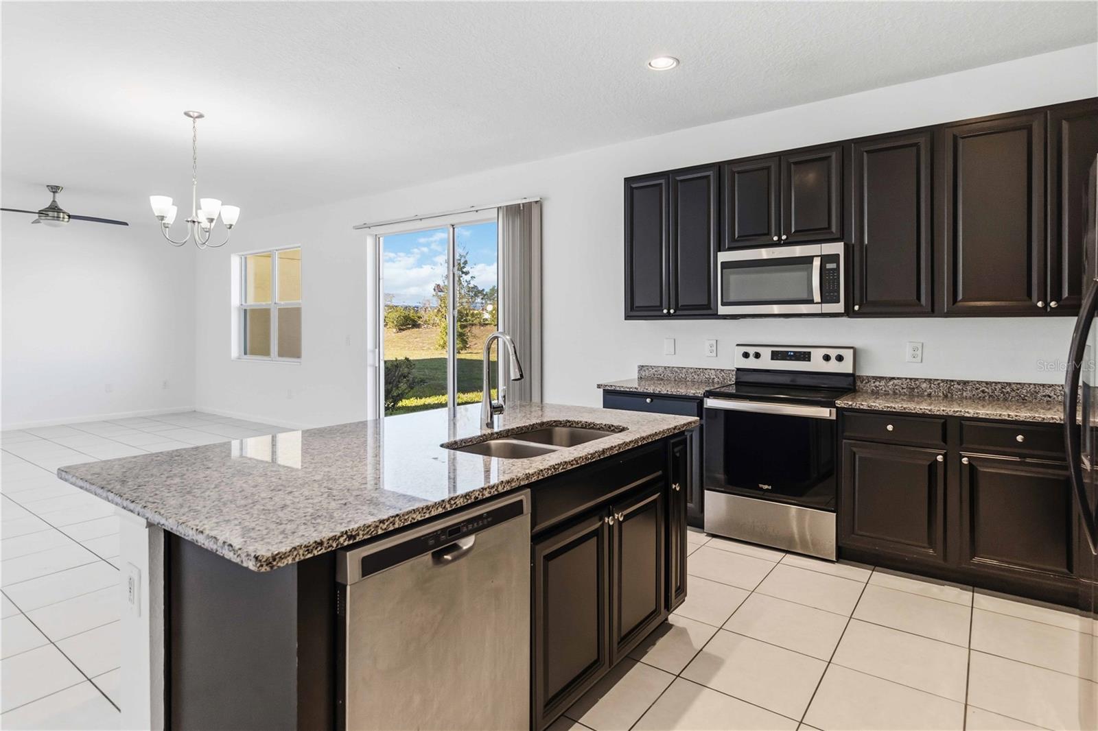 Image 22 of 41 For 213 Trinity Ridge Circle