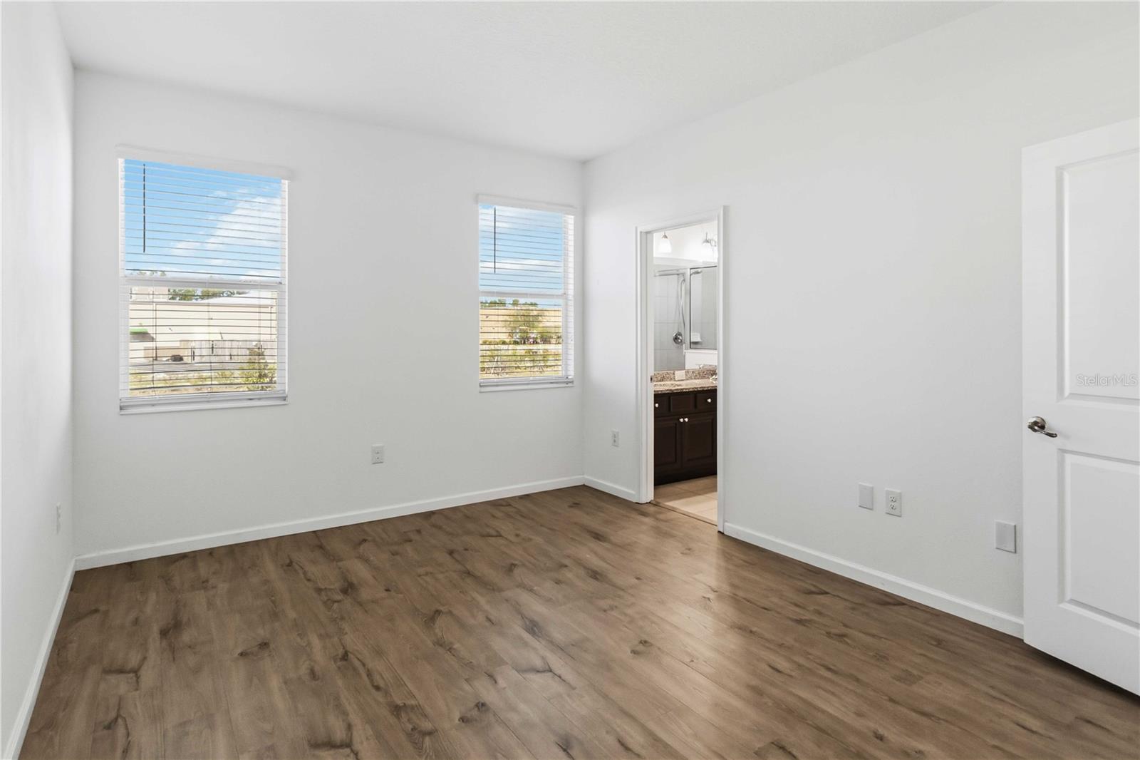 Image 26 of 41 For 213 Trinity Ridge Circle