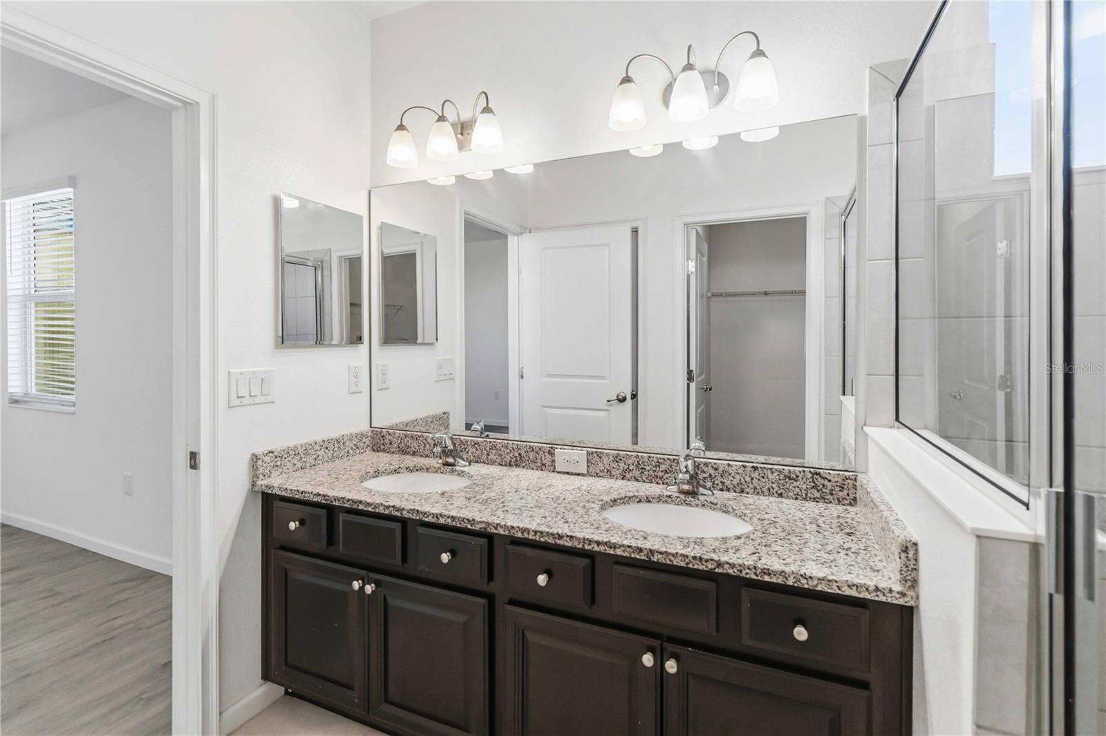 Image 29 of 41 For 213 Trinity Ridge Circle