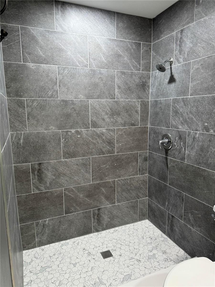 Image 10 of 10 For 7679 Persian Court