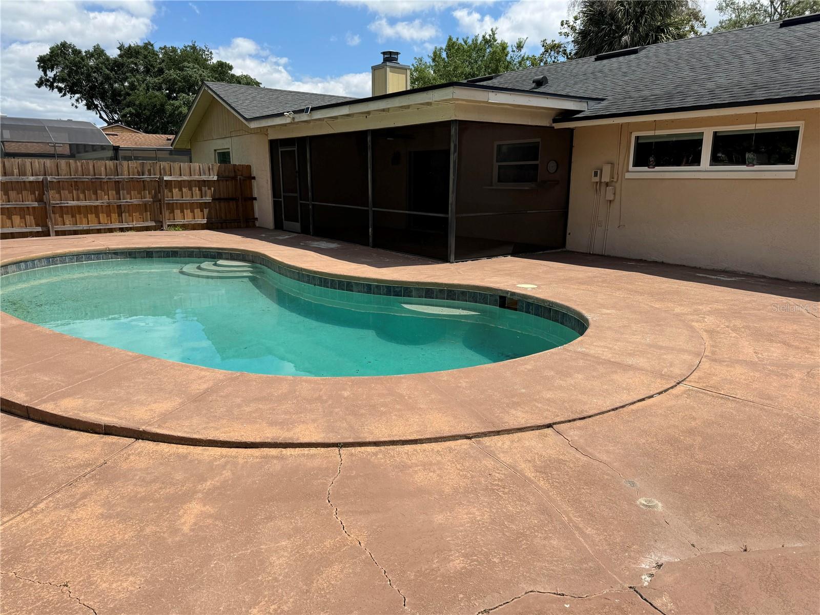 Image 9 of 10 For 7679 Persian Court