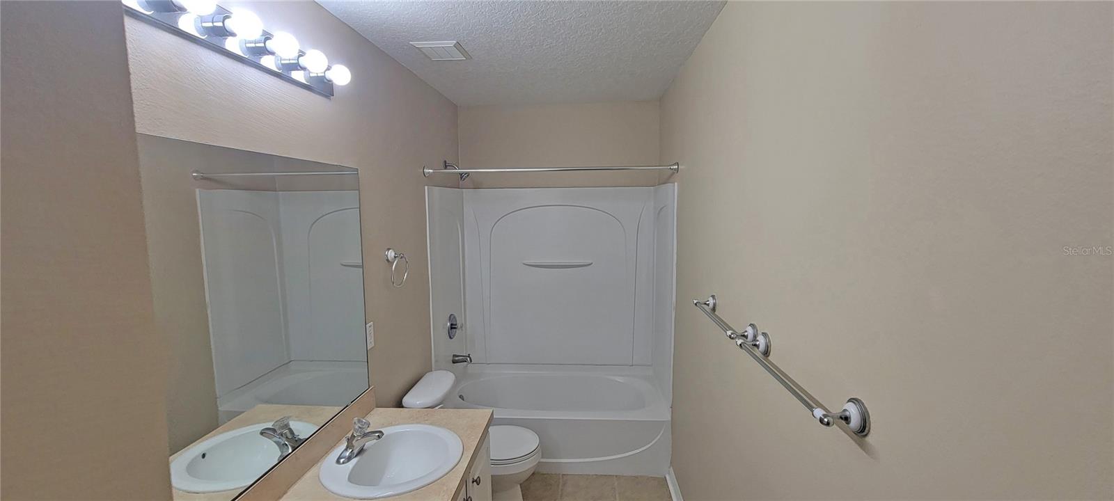 Image 36 of 43 For 15461 Galbi Drive