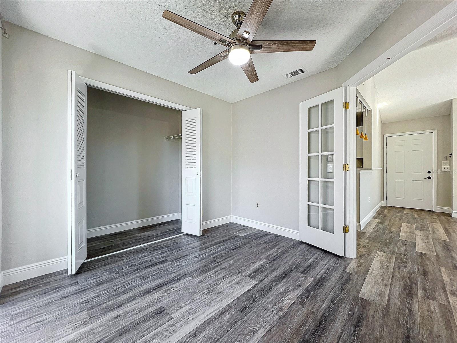 Image 45 of 87 For 665 Youngstown Parkway 264